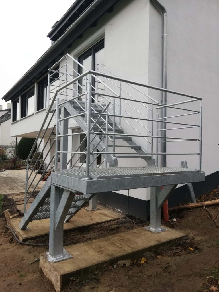 Außentreppe Gitterrost